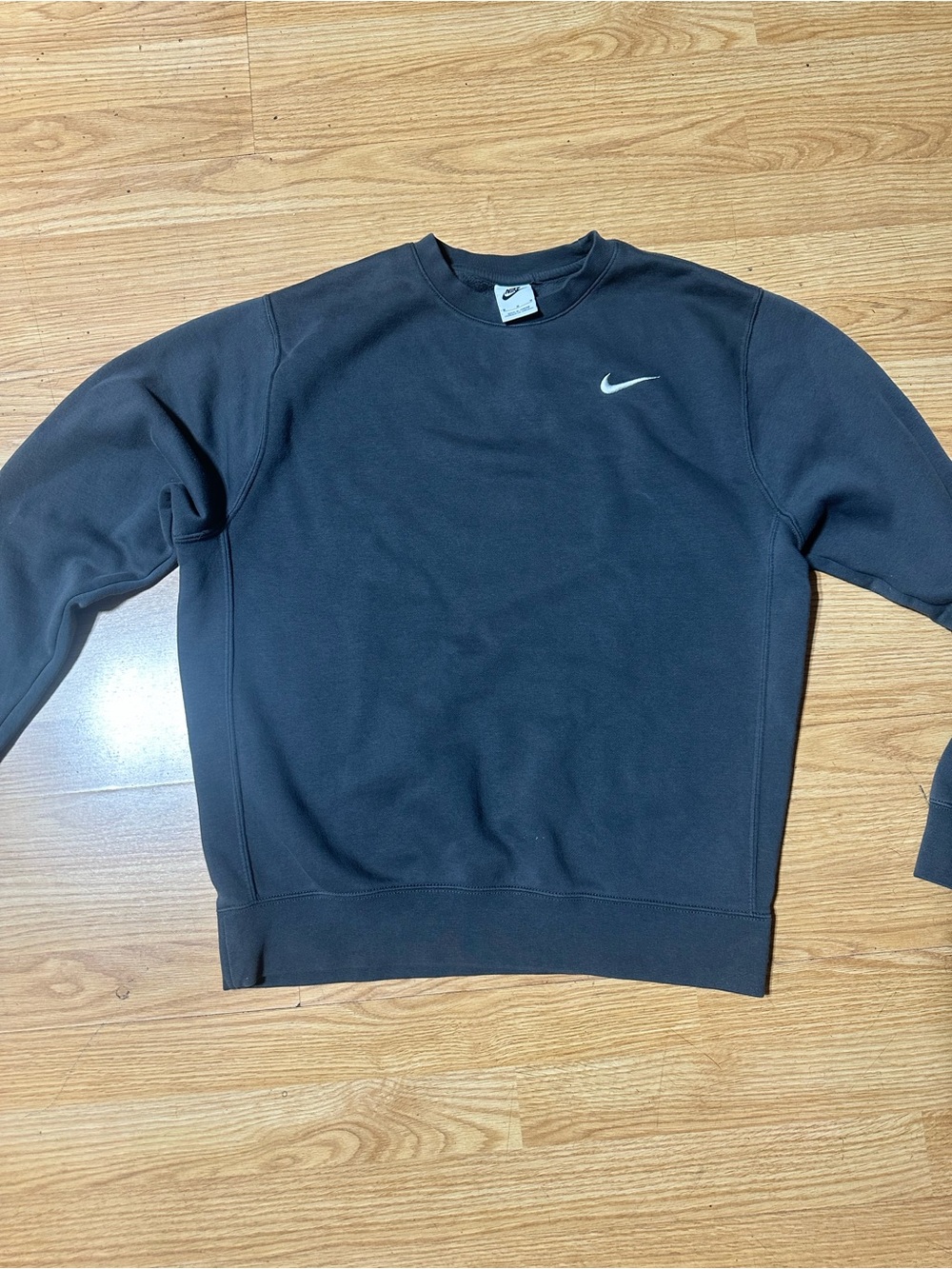 Nike Gray Crewneck Sweatshirt 🩶 | Size M